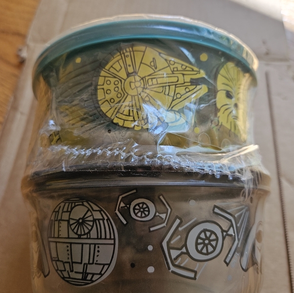 PYREX 4 Cup STARWARS BOWL SET NEW - Picture 5 of 7